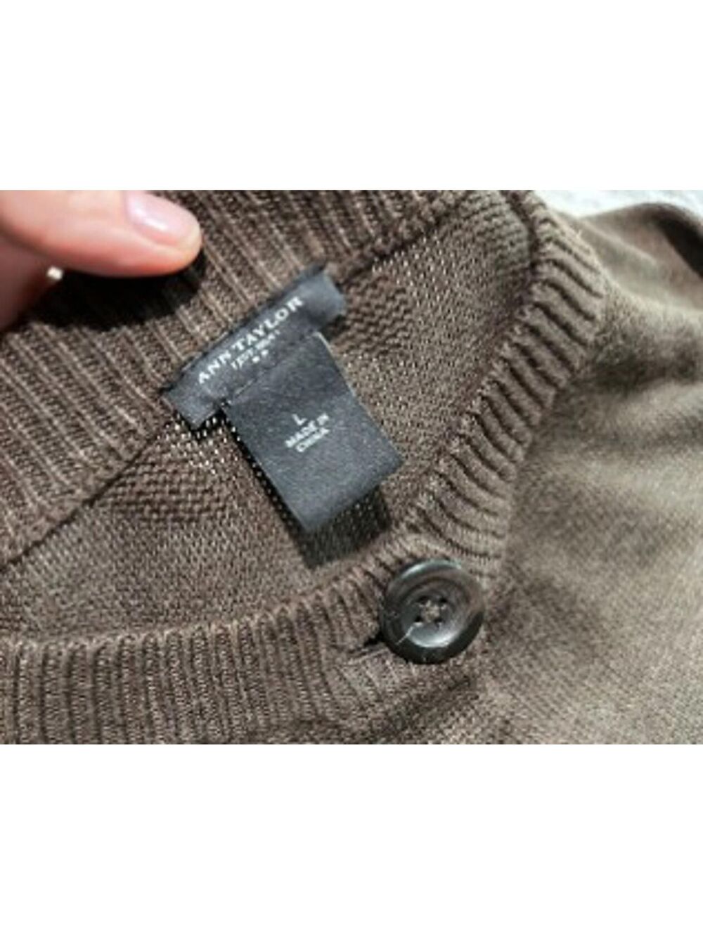 🍫 Ann Taylor Truffle Button‑Front Cardigan – Size L Classic - Picture 5 of 7
